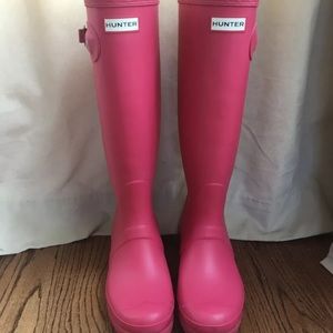Hunter Rain Boots Bright Pink